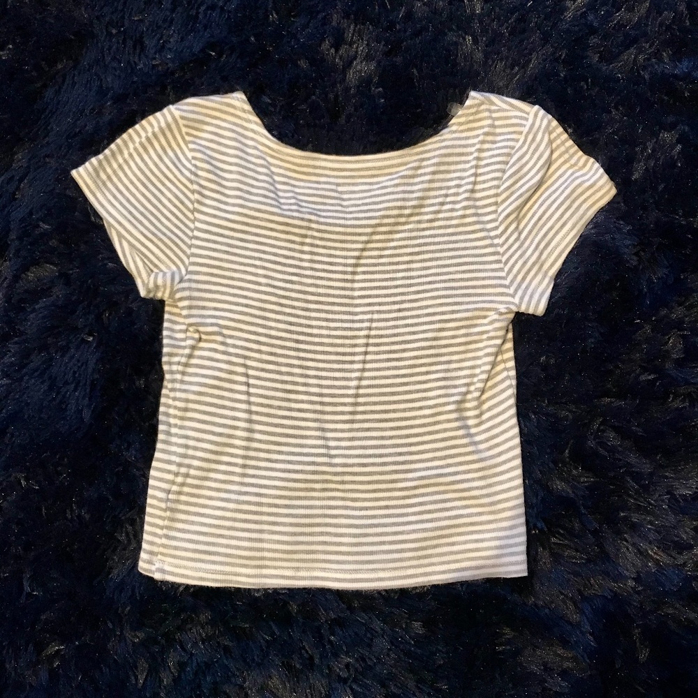Mossimo tee - Picture 2 of 3